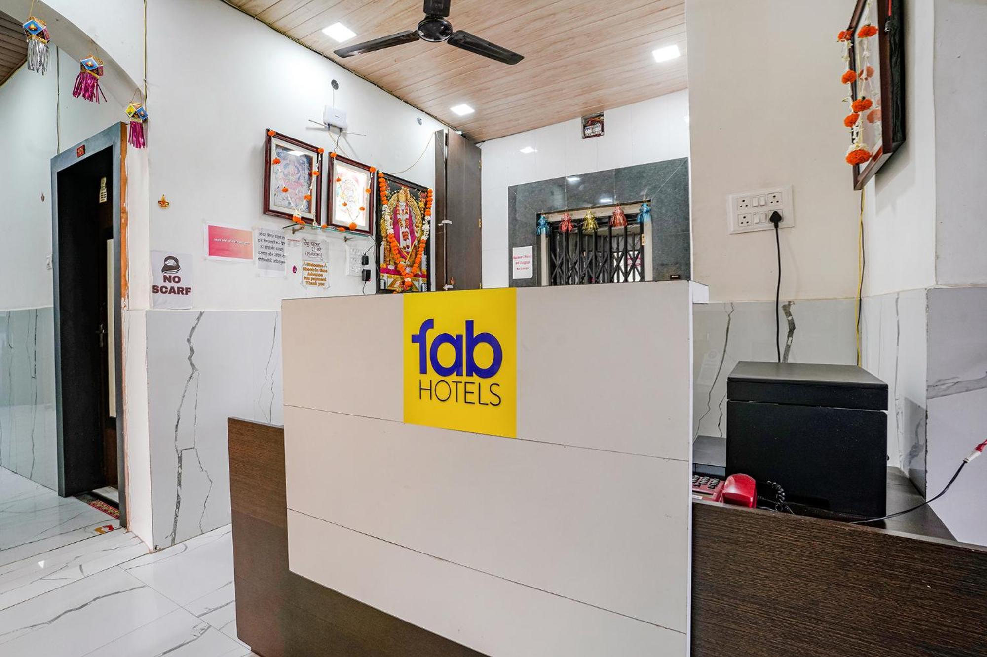 Fabexpress Sai Lodging I - Nr Nashik Railway Station Exteriör bild